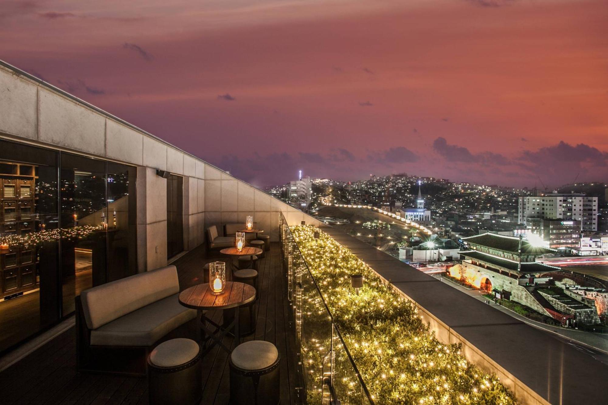 Отель Jw Marriott Dongdaemun Square Сеул Экстерьер фото