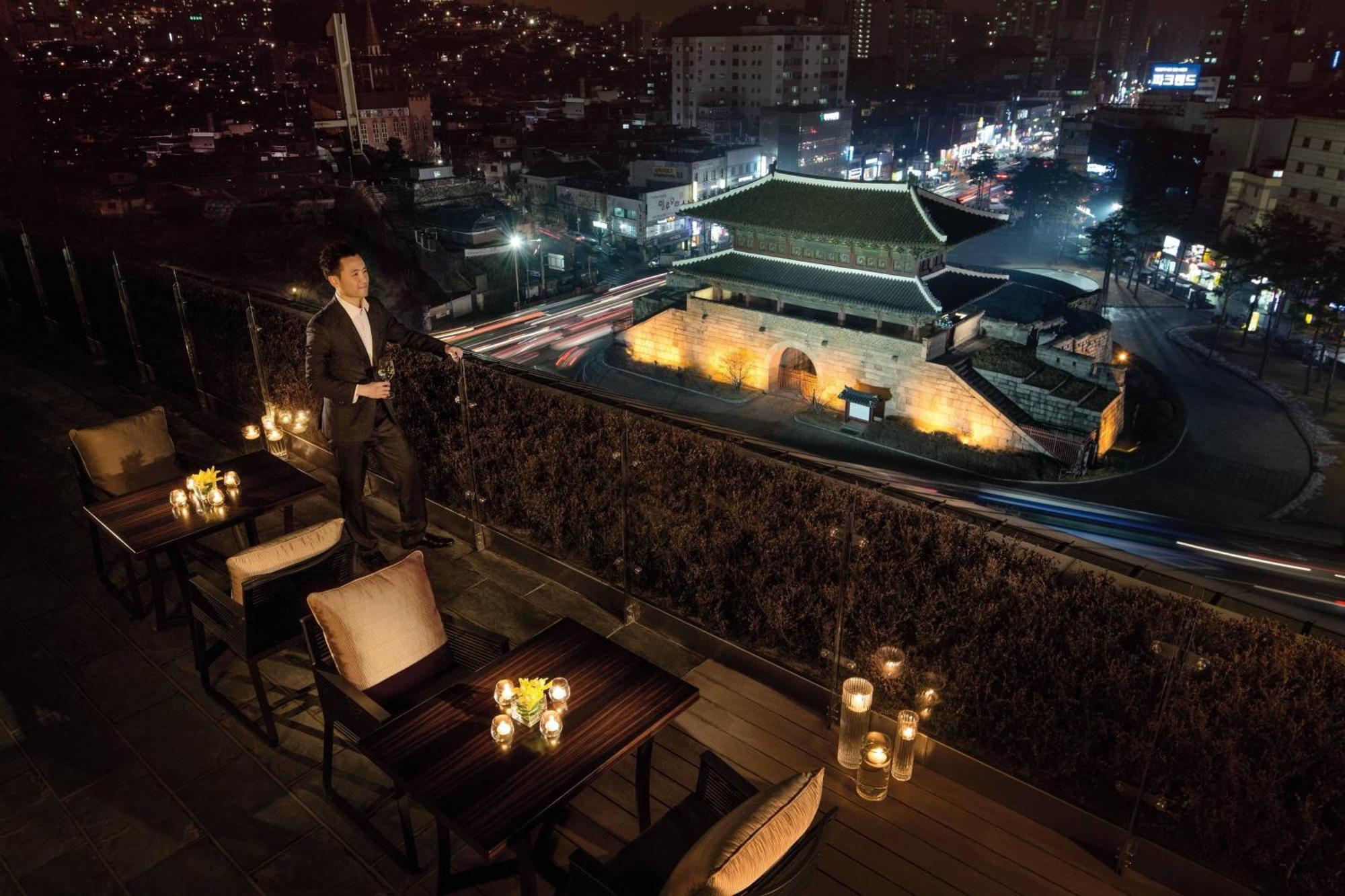 Отель Jw Marriott Dongdaemun Square Сеул Экстерьер фото